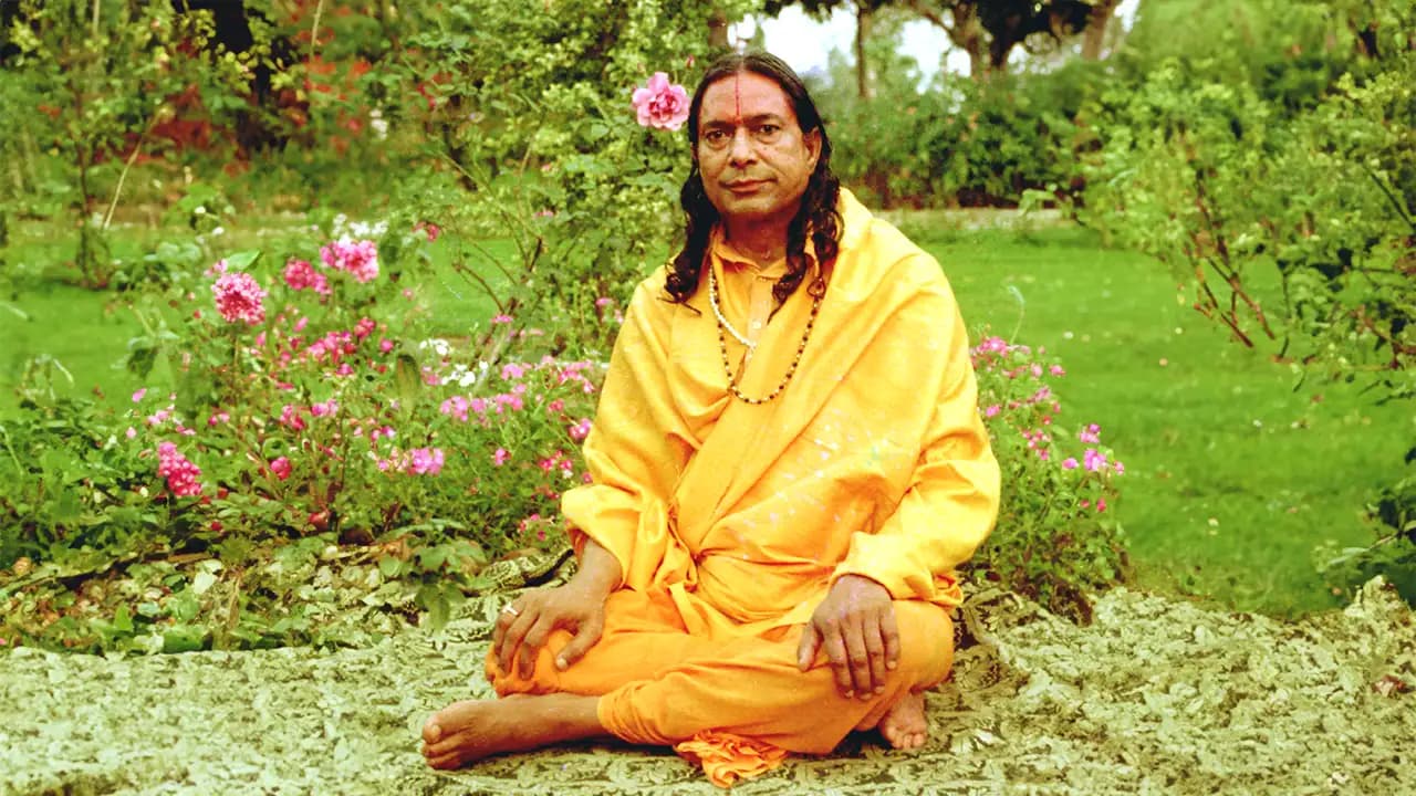 Jagadguru Shree Kripaluji Maharaj Absorption in Divine Love