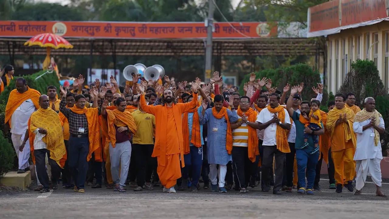 Swami Mukundananda the prachar begins