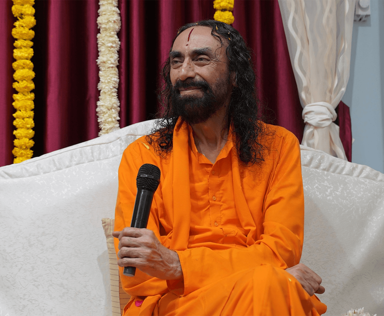 यदि हम शास्त्रों में श्रद्धा रखना सीख लें, तो हमारी आधी यात्रा पूर्ण हो जाती है।