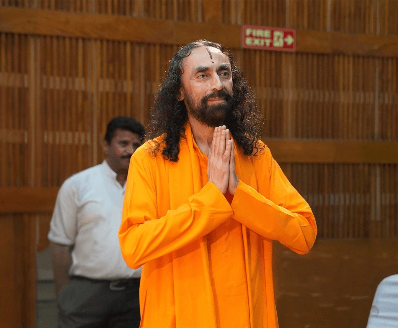 Karm means ‘work’ and yog means ‘to unite with God’. Karm Yog is the technique of keeping the mind in the Supreme, while going about our daily duties.