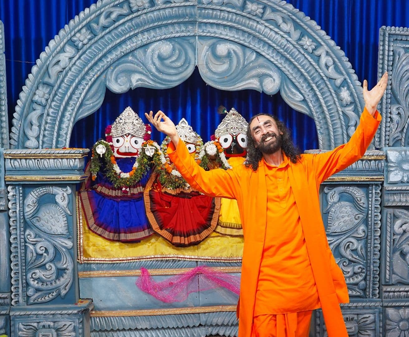 जिस प्रकार रॉकेट को उड़ान की शुरुआत में सबसे ज़्यादा ईंधन खर्च करना पड़ता है, उसी प्रकार नई आदत बनाने की शुरुआत भी सबसे कठिन होती है। इसके लिए हमें अपनी इच्छाशक्ति को विकसित करना और उसका उपयोग करना पड़ता है।