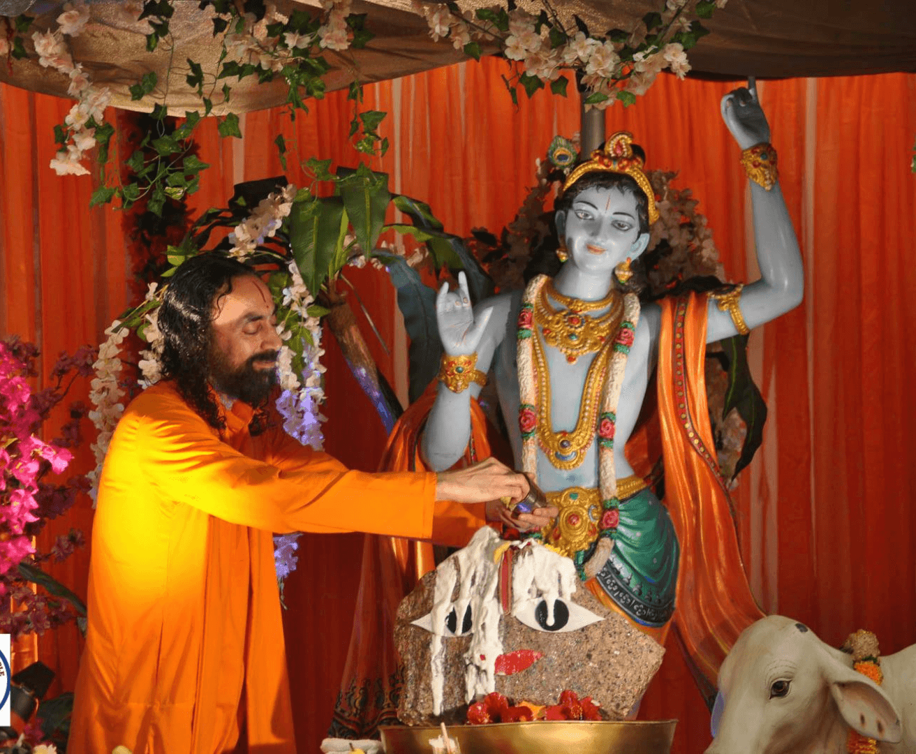 Govardhan, a form of Lord Vishnu, provided grass for the cows and protection for all. Krishna asked the Brajvasis to worship it, and later lifted it on his little finger, performing his divine leela.